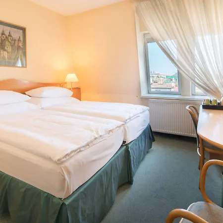 Western Moran Отель 4*