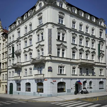 Western Moran Отель 4*