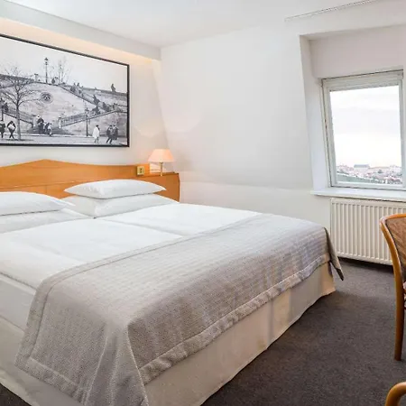 Western Moran 4* Prague