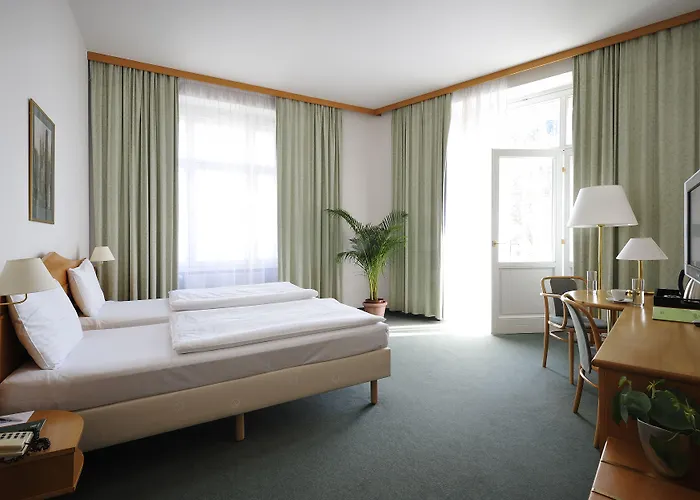 Western Moran Hotel 4*